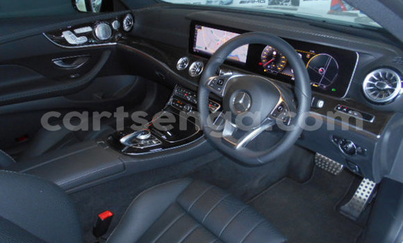 Buy Used Mercedes‒Benz E–Class White Car in Ezulwini in Hhohho Buy Used Mercedes‒Benz E–Class White Car in Ezulwini in Hhohho