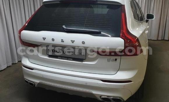 Acheter Occasion Voiture Volvo XC60 Blanc à Vuvulane, Lubombo District Acheter Occasion Voiture Volvo XC60 Blanc à Vuvulane, Lubombo District