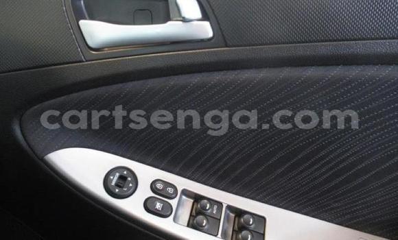 Acheter Occasion Voiture Hyundai Accent Blanc à Hlatikulu, Shiselweni District Acheter Occasion Voiture Hyundai Accent Blanc à Hlatikulu, Shiselweni District