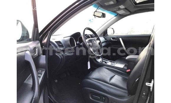 Buy Import Toyota Highlander Black Car in Import - Dubai in Hhohho Buy Import Toyota Highlander Black Car in Import - Dubai in Hhohho