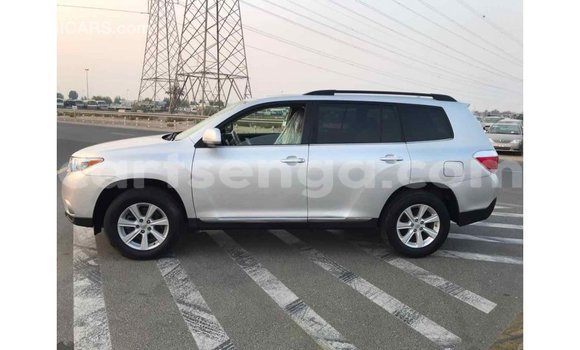 Buy Import Toyota Highlander Other Car in Import - Dubai in Hhohho Buy Import Toyota Highlander Other Car in Import - Dubai in Hhohho