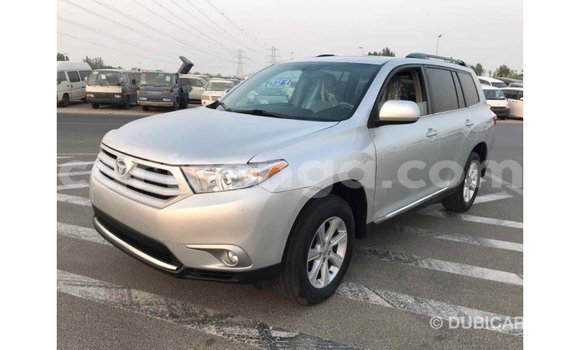 Buy Import Toyota Highlander Other Car in Import - Dubai in Hhohho Buy Import Toyota Highlander Other Car in Import - Dubai in Hhohho