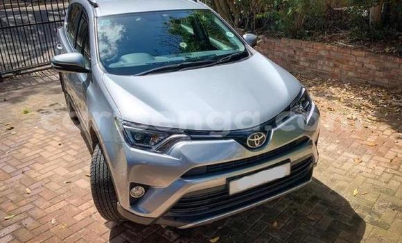 Buy Used Toyota RAV4 Silver Car in Ezulwini in Hhohho Buy Used Toyota RAV4 Silver Car in Ezulwini in Hhohho