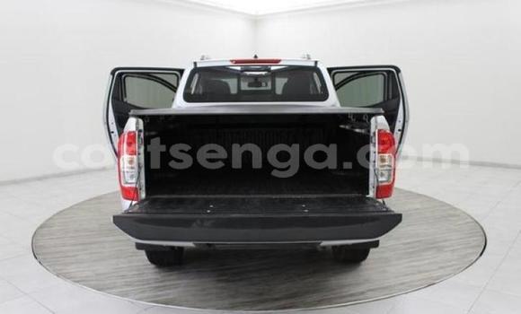 Buy Used Nissan Navara Silver Car in Matsapha in Manzini Buy Used Nissan Navara Silver Car in Matsapha in Manzini