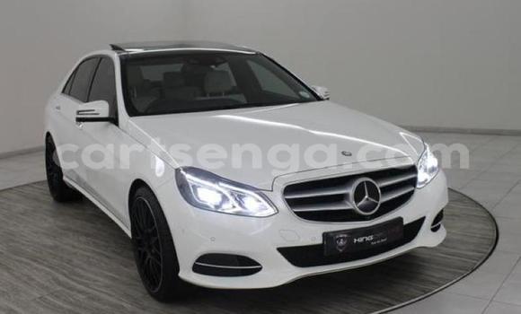Buy Used Mercedes‒Benz E–Class White Car in Matsapha in Manzini Buy Used Mercedes‒Benz E–Class White Car in Matsapha in Manzini