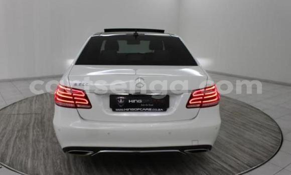 Buy Used Mercedes‒Benz E–Class White Car in Matsapha in Manzini Buy Used Mercedes‒Benz E–Class White Car in Matsapha in Manzini