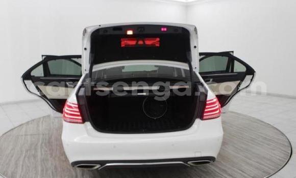 Buy Used Mercedes‒Benz E–Class White Car in Matsapha in Manzini Buy Used Mercedes‒Benz E–Class White Car in Matsapha in Manzini