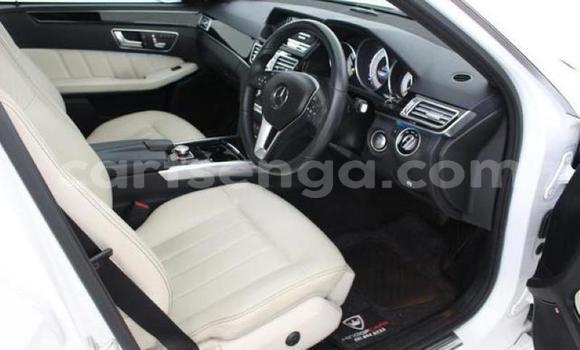 Buy Used Mercedes‒Benz E–Class White Car in Matsapha in Manzini Buy Used Mercedes‒Benz E–Class White Car in Matsapha in Manzini