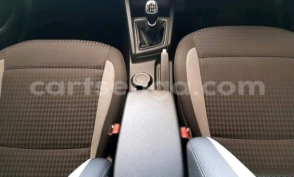 Buy Used Hyundai i20 Silver Car in Bhunya in Manzini Buy Used Hyundai i20 Silver Car in Bhunya in Manzini