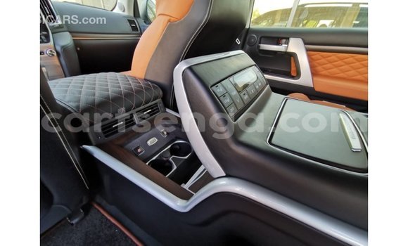 Nunua Imported Toyota Land Cruiser Black Gari ndani ya Import - Dubai nchini Hhohho Nunua Imported Toyota Land Cruiser Black Gari ndani ya Import - Dubai nchini Hhohho