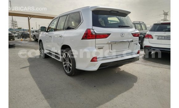 Nunua Imported Lexus LX White Gari ndani ya Import - Dubai nchini Hhohho Nunua Imported Lexus LX White Gari ndani ya Import - Dubai nchini Hhohho