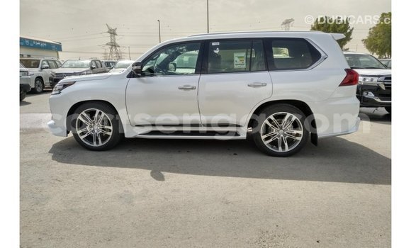 Nunua Imported Lexus LX White Gari ndani ya Import - Dubai nchini Hhohho Nunua Imported Lexus LX White Gari ndani ya Import - Dubai nchini Hhohho