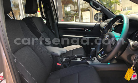 Nunua Ilio tumika Toyota Hilux Silver Gari ndani ya Big Bend nchini Wilaya ya Lubombo Nunua Ilio tumika Toyota Hilux Silver Gari ndani ya Big Bend nchini Wilaya ya Lubombo