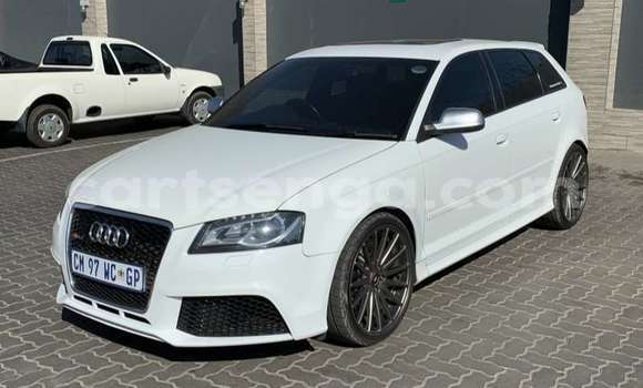Nunua Ilio tumika Audi RS3 White Gari ndani ya Ezulwini nchini Hhohho Nunua Ilio tumika Audi RS3 White Gari ndani ya Ezulwini nchini Hhohho
