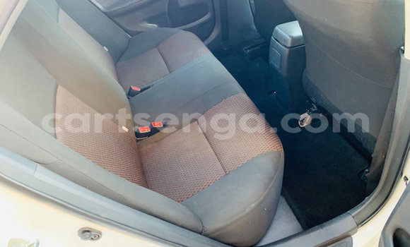 Nunua Ilio tumika Toyota Corolla White Gari ndani ya Ezulwini nchini Hhohho Nunua Ilio tumika Toyota Corolla White Gari ndani ya Ezulwini nchini Hhohho