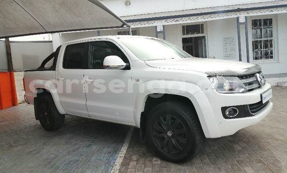 Nunua Ilio tumika Volkswagen Amarok White Gari ndani ya Ezulwini nchini Hhohho Nunua Ilio tumika Volkswagen Amarok White Gari ndani ya Ezulwini nchini Hhohho