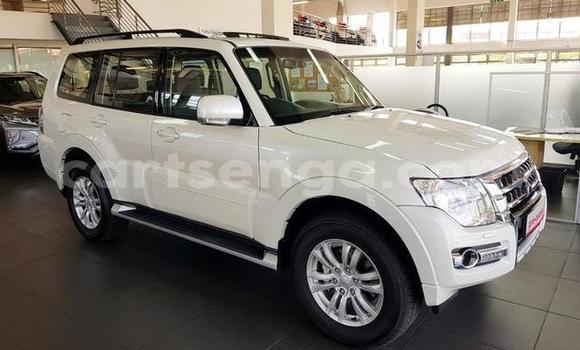 Acheter Occasion Voiture Mitsubishi Pajero Blanc à Ezulwini, Hhohho Acheter Occasion Voiture Mitsubishi Pajero Blanc à Ezulwini, Hhohho