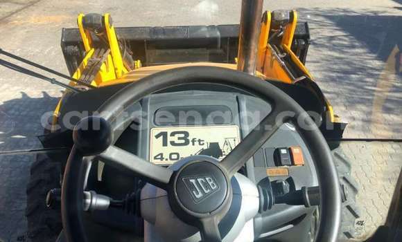 Acheter Occasion Utilitaire Caterpillar 120 Autre à Mbabane, Manzini Acheter Occasion Utilitaire Caterpillar 120 Autre à Mbabane, Manzini