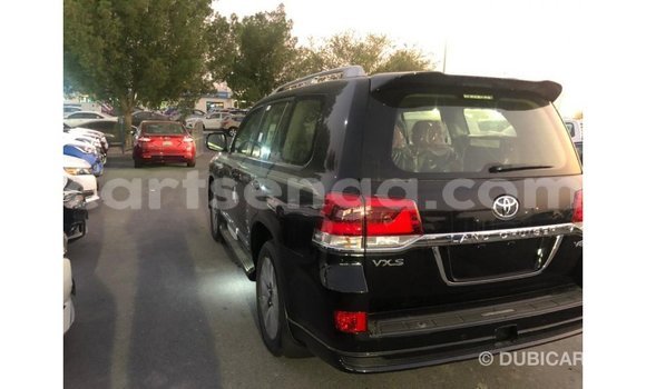 Nunua Imported Toyota Land Cruiser Black Gari ndani ya Import - Dubai nchini Hhohho Nunua Imported Toyota Land Cruiser Black Gari ndani ya Import - Dubai nchini Hhohho