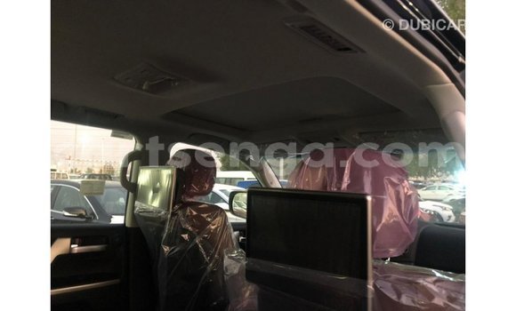 Nunua Imported Toyota Land Cruiser Black Gari ndani ya Import - Dubai nchini Hhohho Nunua Imported Toyota Land Cruiser Black Gari ndani ya Import - Dubai nchini Hhohho