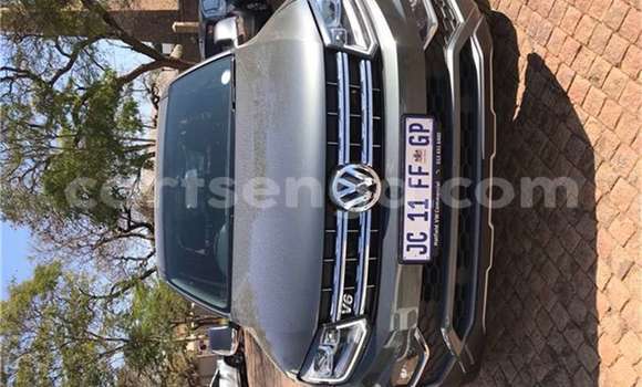 Nunua Ilio tumika Volkswagen Amarok Silver Gari ndani ya Ezulwini nchini Hhohho Nunua Ilio tumika Volkswagen Amarok Silver Gari ndani ya Ezulwini nchini Hhohho