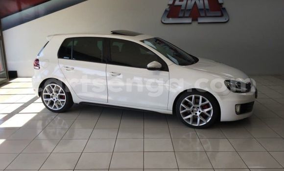 Nunua Ilio tumika Volkswagen Golf GTI White Gari ndani ya Ezulwini nchini Hhohho Nunua Ilio tumika Volkswagen Golf GTI White Gari ndani ya Ezulwini nchini Hhohho