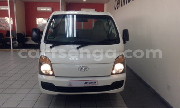 Acheter Occasion Voiture Hyundai H1 Blanc à Bulembu, Hhohho Acheter Occasion Voiture Hyundai H1 Blanc à Bulembu, Hhohho
