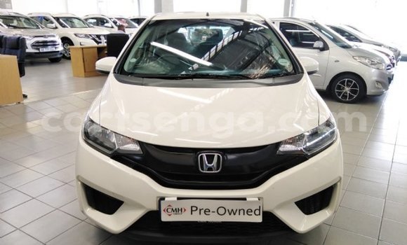 Acheter Occasion Voiture Honda Jazz Blanc à Bulembu, Hhohho Acheter Occasion Voiture Honda Jazz Blanc à Bulembu, Hhohho