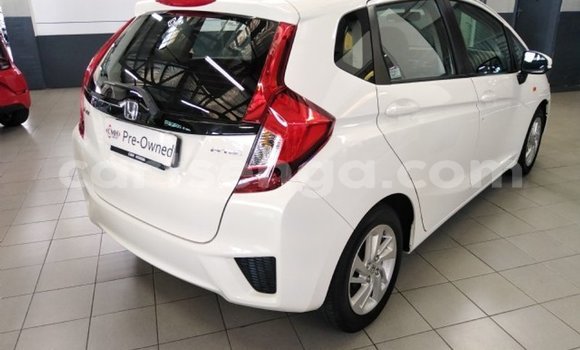 Acheter Occasion Voiture Honda Jazz Blanc à Bulembu, Hhohho Acheter Occasion Voiture Honda Jazz Blanc à Bulembu, Hhohho
