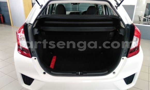 Acheter Occasion Voiture Honda Jazz Blanc à Bulembu, Hhohho Acheter Occasion Voiture Honda Jazz Blanc à Bulembu, Hhohho