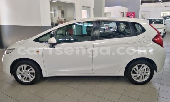 Acheter Occasion Voiture Honda Jazz Blanc à Bulembu, Hhohho Acheter Occasion Voiture Honda Jazz Blanc à Bulembu, Hhohho