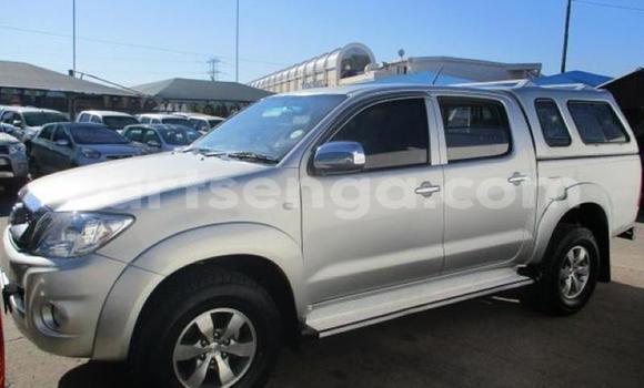 Nunua Ilio tumika Toyota Hilux Silver Gari ndani ya Ezulwini nchini Hhohho Nunua Ilio tumika Toyota Hilux Silver Gari ndani ya Ezulwini nchini Hhohho