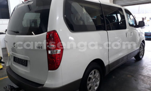 Buy Used Hyundai H1 White Car in Big Bend in Lubombo Buy Used Hyundai H1 White Car in Big Bend in Lubombo