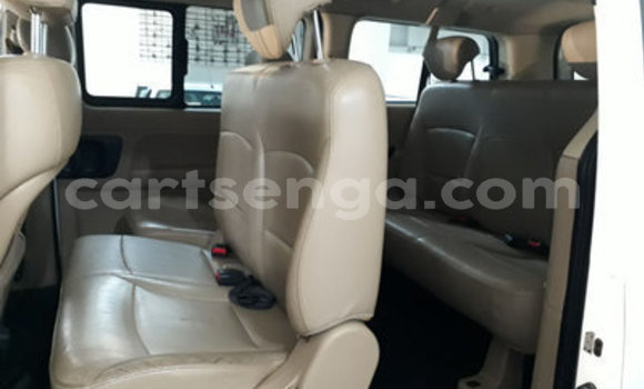 Buy Used Hyundai H1 White Car in Big Bend in Lubombo Buy Used Hyundai H1 White Car in Big Bend in Lubombo