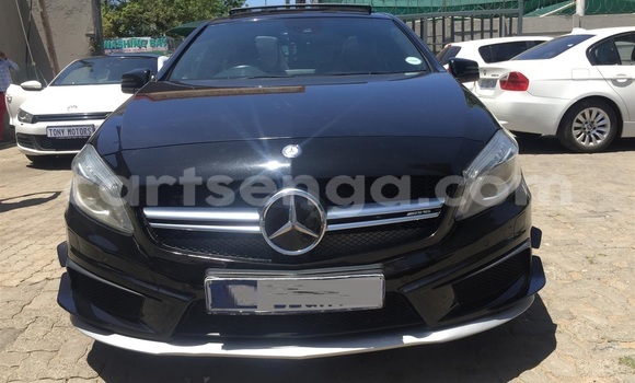 Nunua Ilio tumika Mercedes‒Benz A-klasse AMG Black Gari ndani ya Bulembu nchini Hhohho Nunua Ilio tumika Mercedes‒Benz A-klasse AMG Black Gari ndani ya Bulembu nchini Hhohho