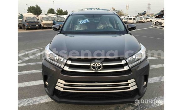 Buy Import Toyota Highlander Other Car in Import - Dubai in Hhohho Buy Import Toyota Highlander Other Car in Import - Dubai in Hhohho