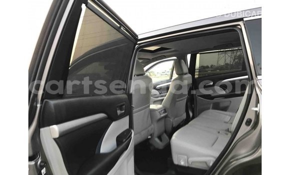 Buy Import Toyota Highlander Other Car in Import - Dubai in Hhohho Buy Import Toyota Highlander Other Car in Import - Dubai in Hhohho