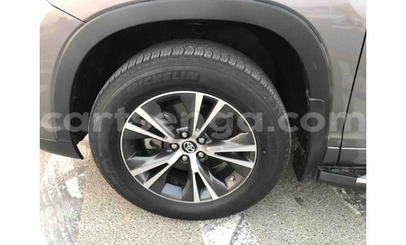 Buy Import Toyota Highlander Other Car in Import - Dubai in Hhohho Buy Import Toyota Highlander Other Car in Import - Dubai in Hhohho