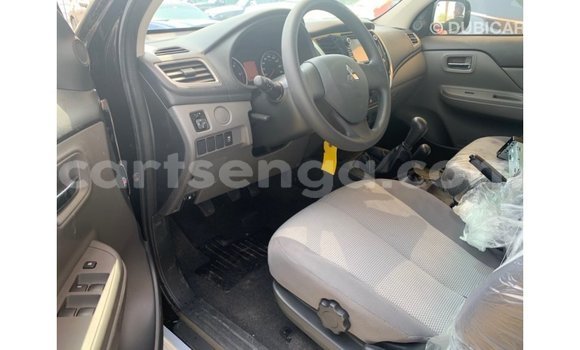 Nunua Imported Mitsubishi L200 Black Gari ndani ya Import - Dubai nchini Hhohho Nunua Imported Mitsubishi L200 Black Gari ndani ya Import - Dubai nchini Hhohho