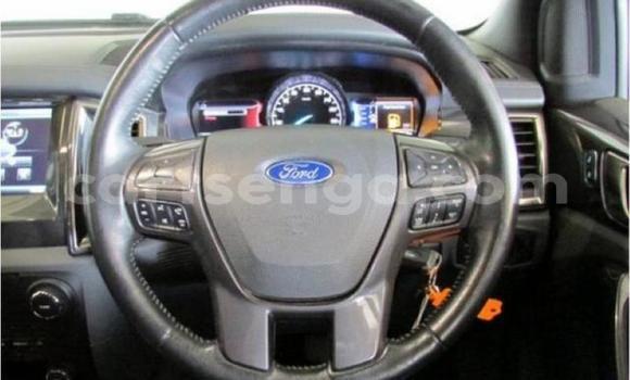 Buy Used Ford Everest White Car in Mbabane in Manzini Buy Used Ford Everest White Car in Mbabane in Manzini