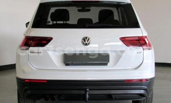 Buy Used Volkswagen Tiguan White Car in Mbabane in Manzini Buy Used Volkswagen Tiguan White Car in Mbabane in Manzini
