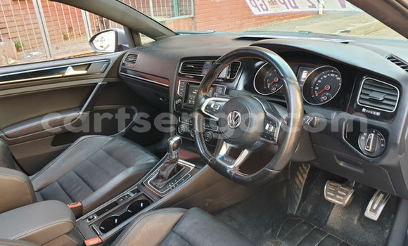 Nunua Ilio tumika Volkswagen Golf GTI Silver Gari ndani ya Ezulwini nchini Hhohho Nunua Ilio tumika Volkswagen Golf GTI Silver Gari ndani ya Ezulwini nchini Hhohho