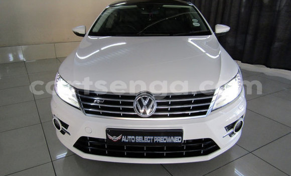 Nunua Ilio tumika Volkswagen Jetta White Gari ndani ya Hlatikulu nchini Wilaya ya Shiselweni Nunua Ilio tumika Volkswagen Jetta White Gari ndani ya Hlatikulu nchini Wilaya ya Shiselweni