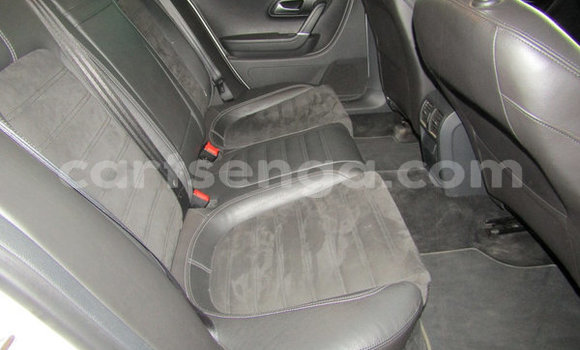 Nunua Ilio tumika Volkswagen Jetta White Gari ndani ya Hlatikulu nchini Wilaya ya Shiselweni Nunua Ilio tumika Volkswagen Jetta White Gari ndani ya Hlatikulu nchini Wilaya ya Shiselweni