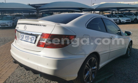 Buy Used Mercedes‒Benz CLC-klasse White Car in Ezulwini in Hhohho Buy Used Mercedes‒Benz CLC-klasse White Car in Ezulwini in Hhohho