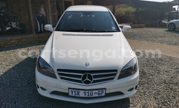 Buy Used Mercedes‒Benz CLC-klasse White Car in Ezulwini in Hhohho Buy Used Mercedes‒Benz CLC-klasse White Car in Ezulwini in Hhohho