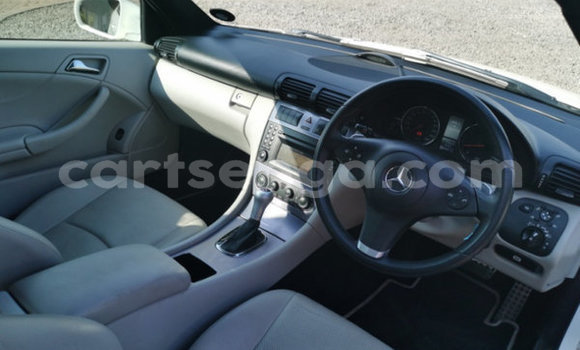 Buy Used Mercedes‒Benz CLC-klasse White Car in Ezulwini in Hhohho Buy Used Mercedes‒Benz CLC-klasse White Car in Ezulwini in Hhohho