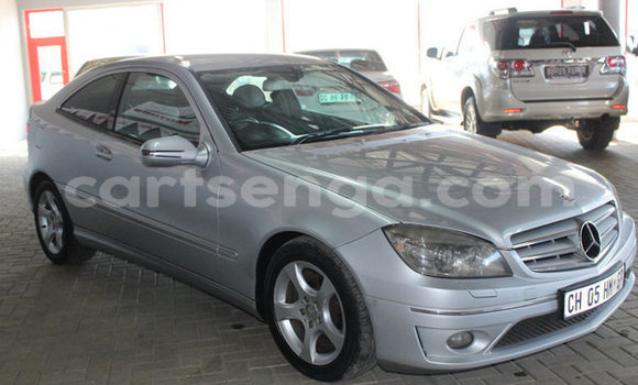 Buy Used Mercedes‒Benz CLK–Class Silver Car in Hlatikulu in Shiselweni District Buy Used Mercedes‒Benz CLK–Class Silver Car in Hlatikulu in Shiselweni District