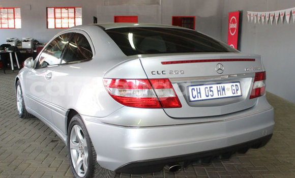 Buy Used Mercedes‒Benz CLK–Class Silver Car in Hlatikulu in Shiselweni District Buy Used Mercedes‒Benz CLK–Class Silver Car in Hlatikulu in Shiselweni District