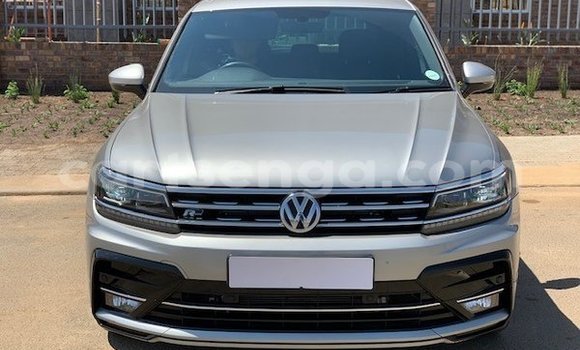 Nunua Ilio tumika Volkswagen Tiguan Silver Gari ndani ya Bulembu nchini Hhohho Nunua Ilio tumika Volkswagen Tiguan Silver Gari ndani ya Bulembu nchini Hhohho